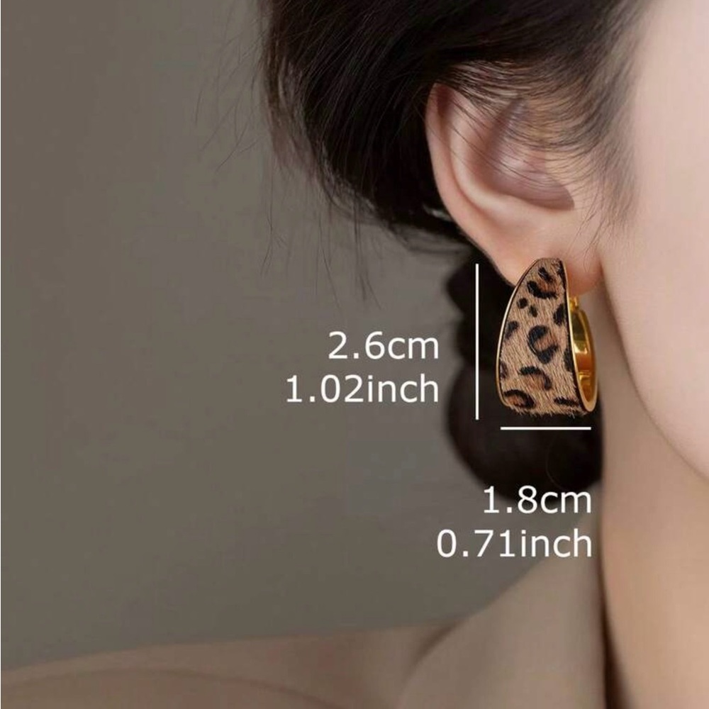 ✨NEW Hypoallergenic Gold & Leopard Hoop Earrings - Picture 7 of 7